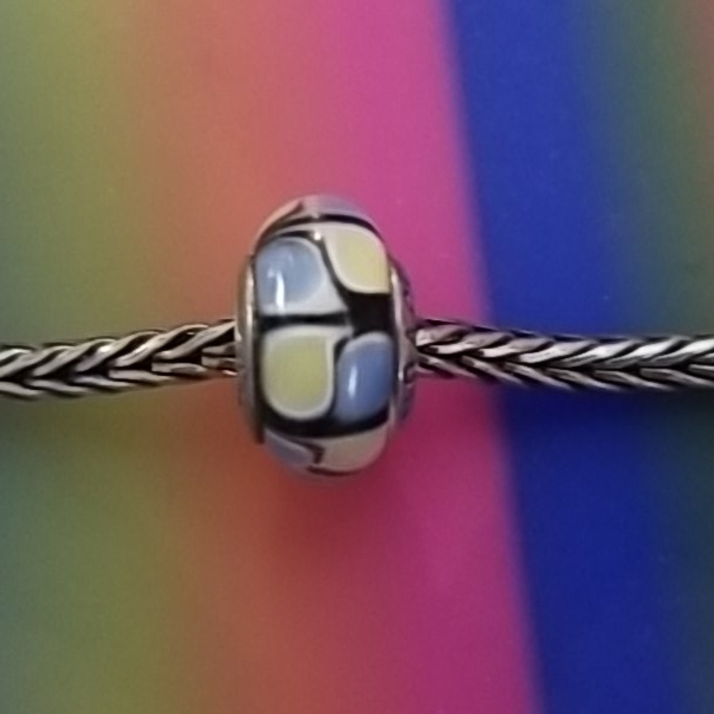 Miracle glass bead